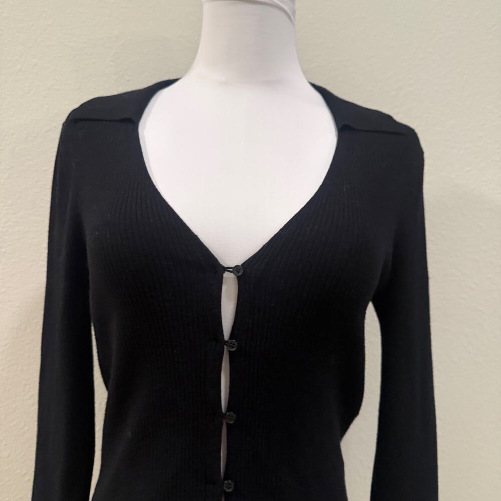 H&M Black Rib Knit Button Front Cardigan Top Collared Long Sleeve V Neck Medium - Picture 3 of 7